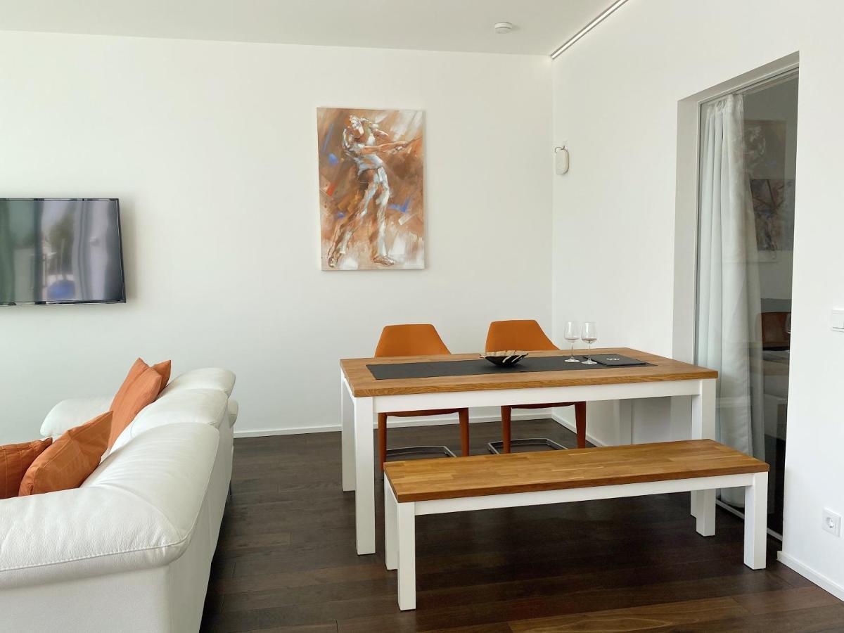 Weingut-Aparthotel Olinger Mehring  Buitenkant foto
