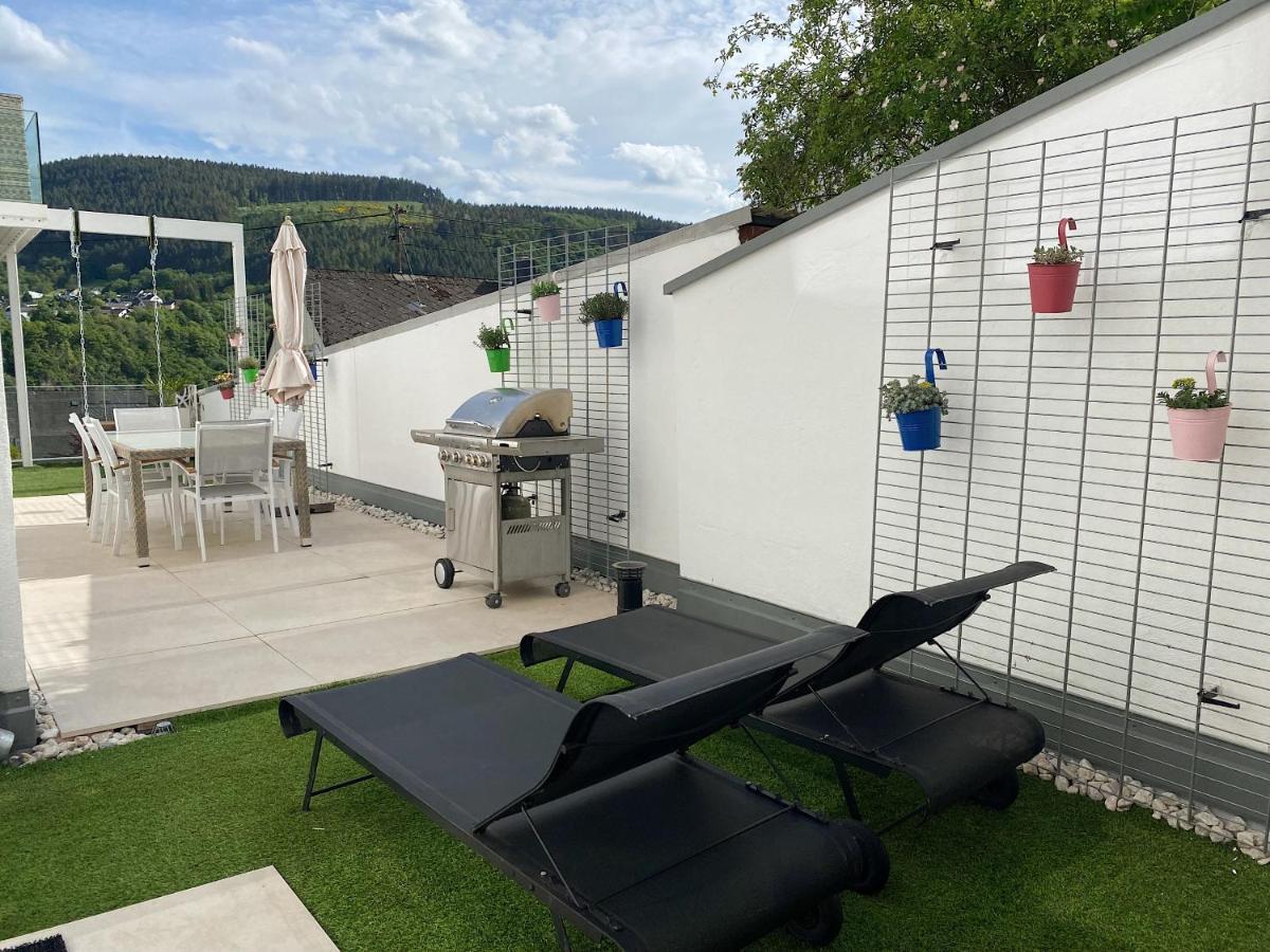 Weingut-Aparthotel Olinger Mehring  Buitenkant foto