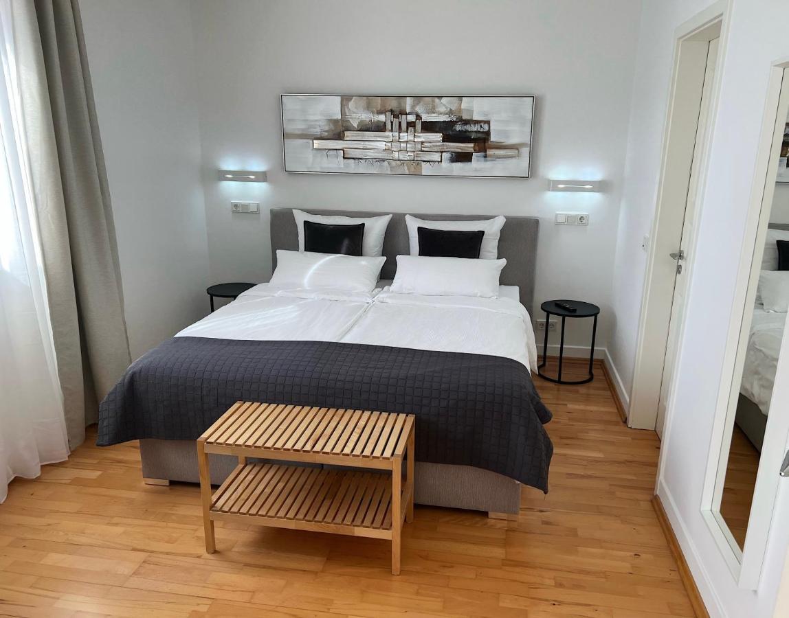 Weingut-Aparthotel Olinger Mehring  Kamer foto