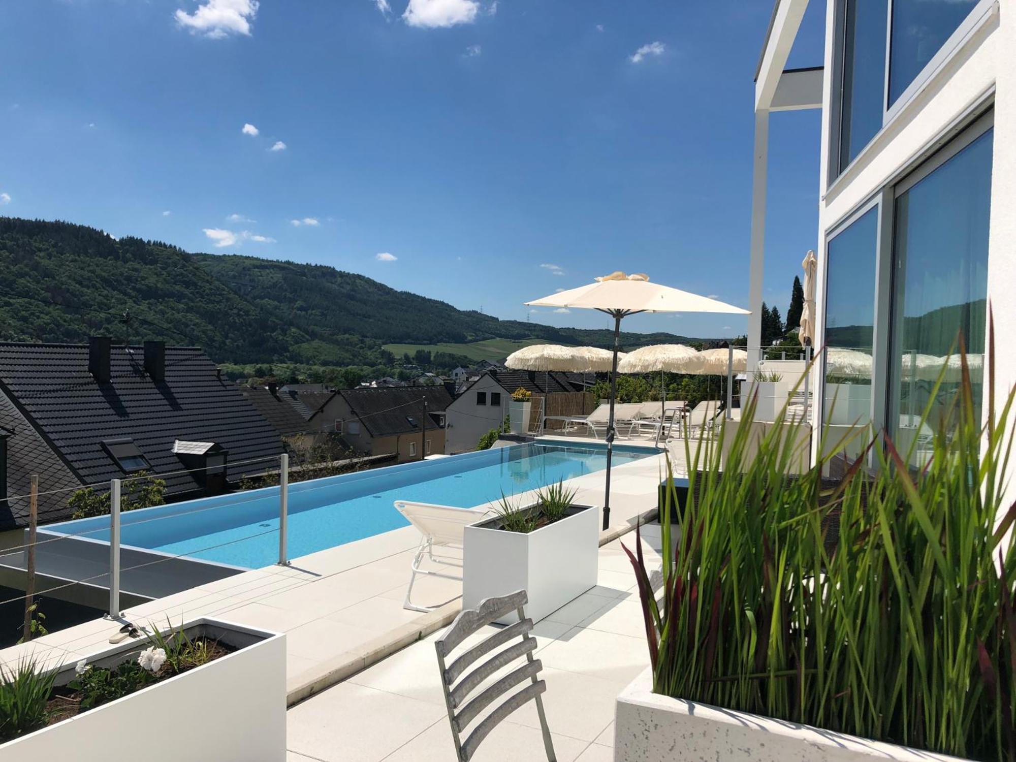 Weingut-Aparthotel Olinger Mehring  Buitenkant foto