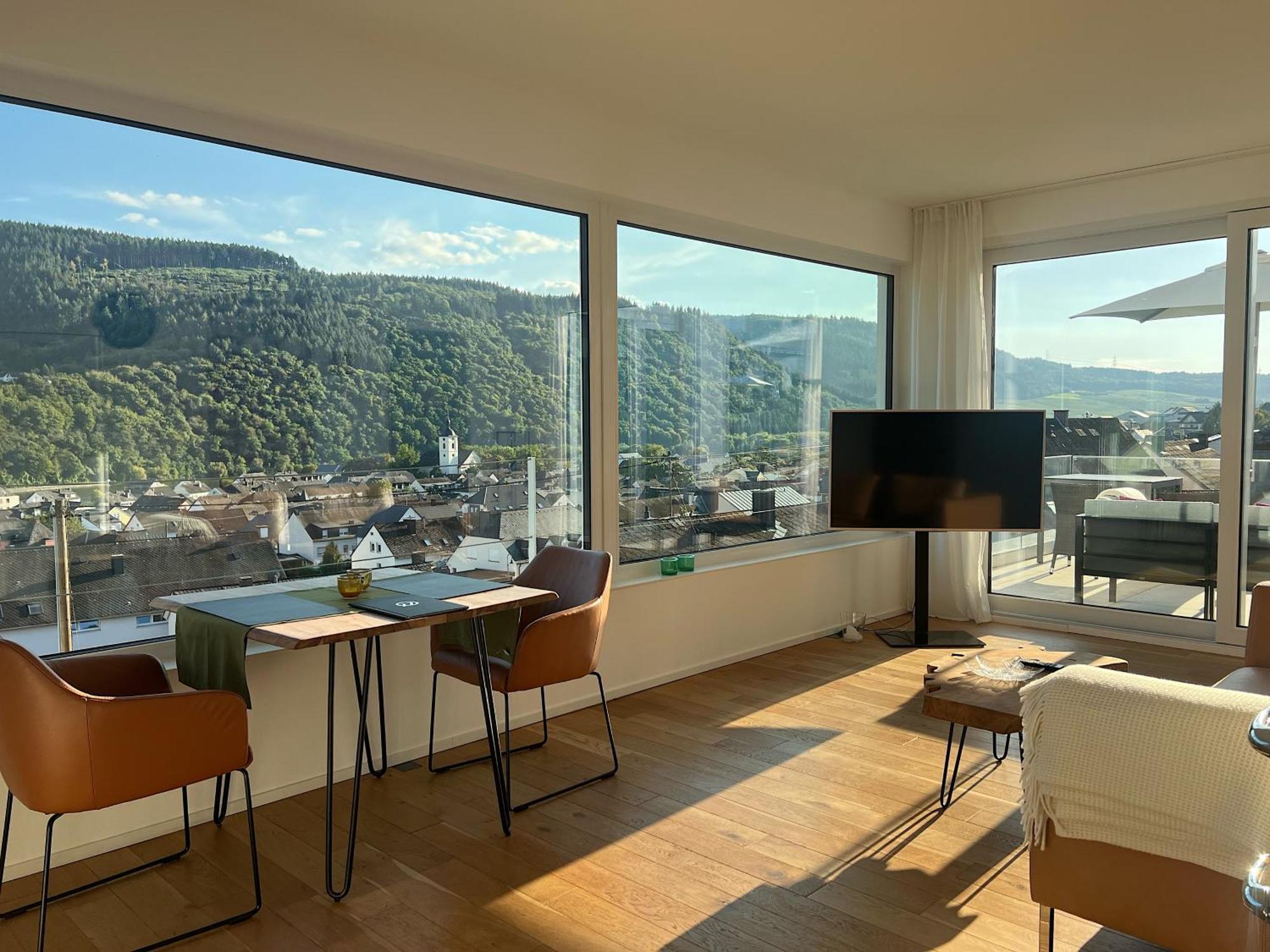 Weingut-Aparthotel Olinger Mehring  Buitenkant foto