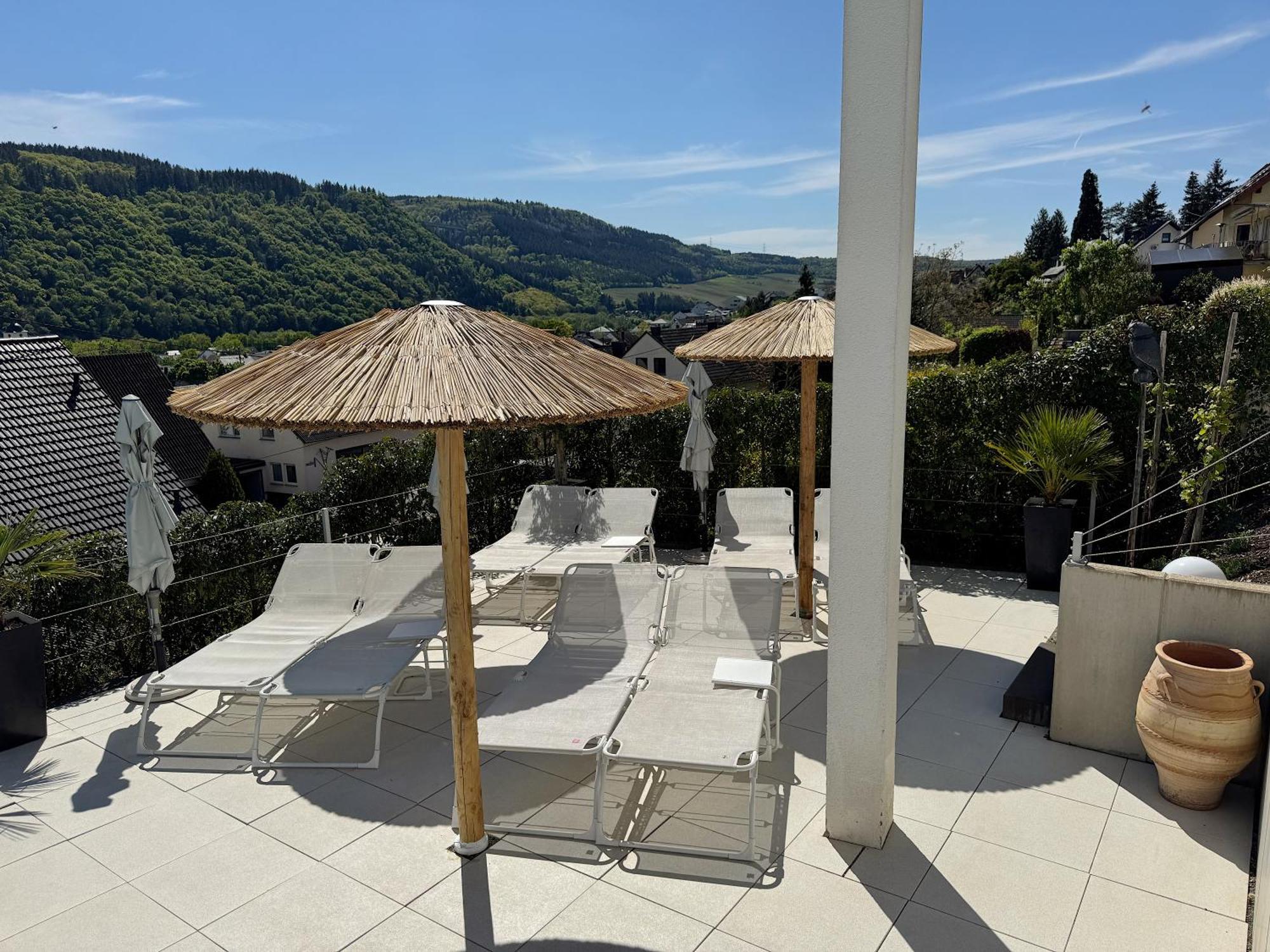 Weingut-Aparthotel Olinger Mehring  Buitenkant foto